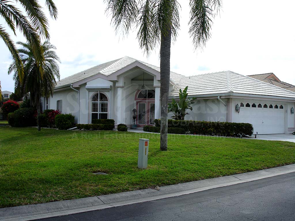 Caloosa Yacht and Racquet Club Single Family Homes